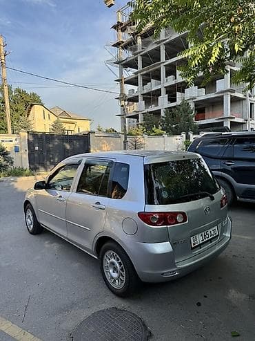 volkswagen arteon: Mazda Verisa: 2003 г., Автомат, Бензин, Хэтчбэк — 3