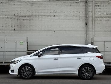 maxus машина: BYD Song Max: 2020 г., 1.5 л, Автомат, Гибрид, Минивэн — 4