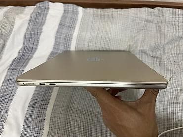 thunder: Apple MacBook Air 13" (чип Apple M2), цвет Starlight - Экран 13.6" — 3