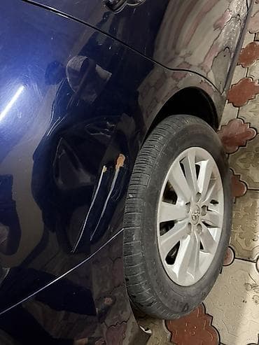 Унаа сатуу: Toyota Auris: 2009 г., 1.6 л, Кол менен иштөөчү, Бензин, Хетчбек — 7