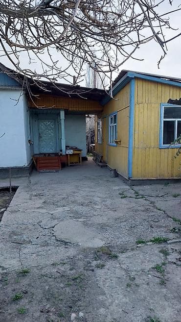 ищю дом в токмоке: Продаю. земельный участок 12 соток село восток, на территории есть — 8