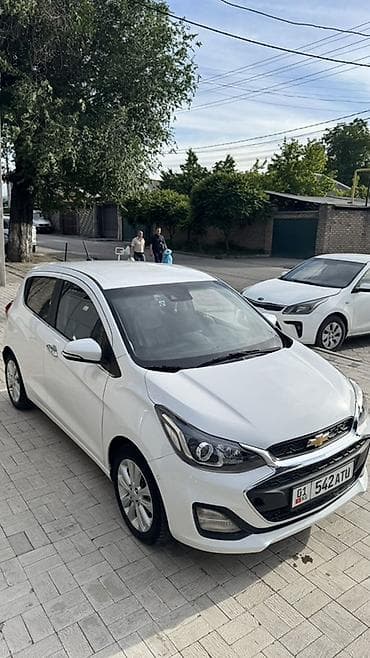 танар фото: Chevrolet Spark: 2016 г., 1 л, Автомат, Бензин, Хэтчбэк — 1