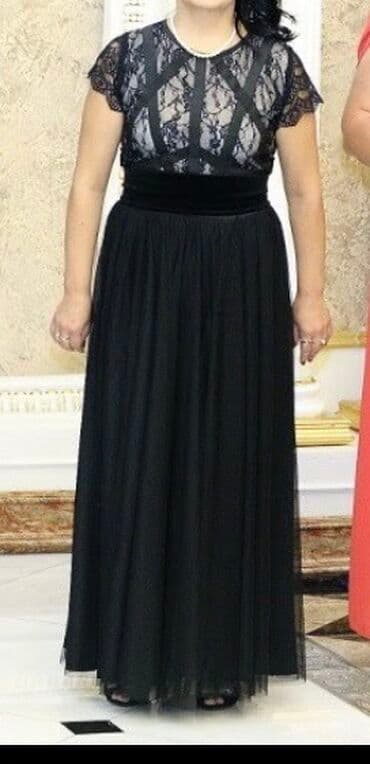 маленькое черное платье для полных: Вечернее платье, Классическое, Длинная модель, Гипюровое, Без рукавов, M — 1