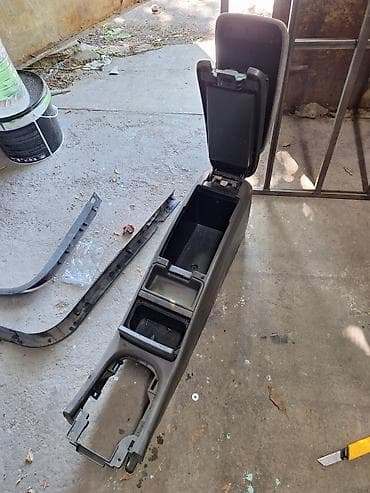 подлокотник форд: Подлокотник Nissan, Б/у, Самовывоз — 4