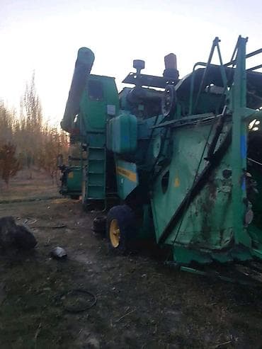 Комбайн зерноуборочный Ростсельмаш «Нива-Эффект» (Kyrgyzstan) с — 1