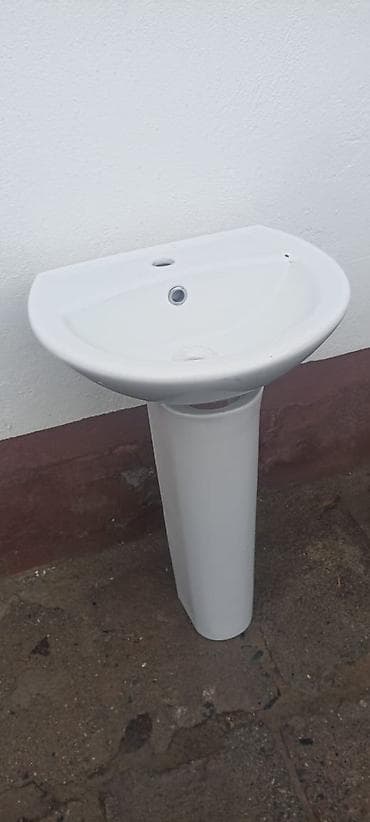 computer table: Унитаз Напольный, Материал: Фарфор — 1