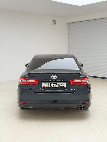 Транспорт: Toyota Camry: 2018 г., 2.5 л, Автомат, Бензин, Седан — 3