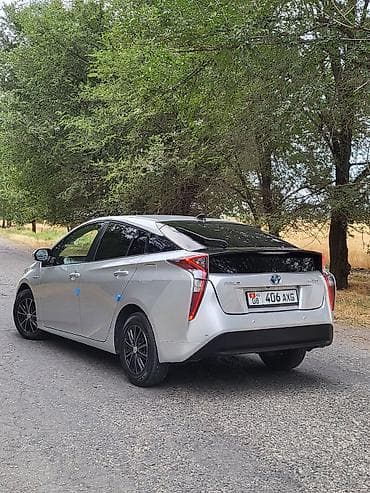 Унаа сатуу: Toyota Prius: 2017 г., 1.8 л, Вариатор, Гибрид, Хетчбек — 2