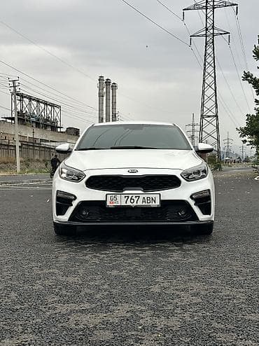 Kia K3: 2021 г., 1.6 л, Автомат, Бензин, Седан at lalafo.kg Kia K3: 2021 г., 1.6 л, Автомат, Бензин, Седан