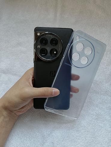 салат телефон: OnePlus 12, 1 ТБ, цвет - Черный, В рассрочку, 2 SIM — 1