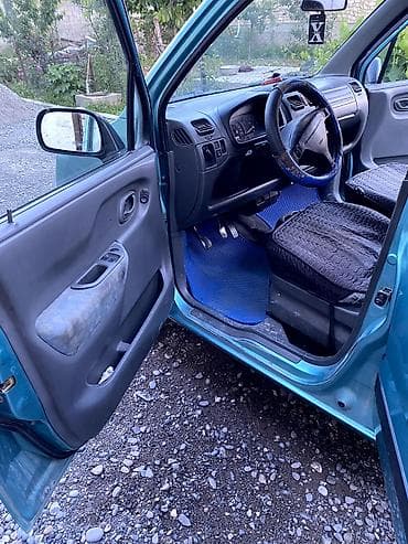 audi tt: Suzuki Wagon R: 2002 г., Механика, Бензин, Хэтчбэк — 7