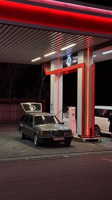 Транспорт: Mercedes-Benz W124: 1991 г., Механика, Газ, Универсал — 7