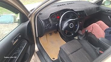 Volkswagen Golf: 2002 г., 1.8 л, Механика, Бензин, Хэтчбэк