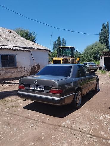 Унаа: Mercedes-Benz W124: 1989 г., 2.3 л, Кол менен иштөөчү, Бензин, Седан — 4