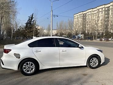 kia: Kia K3: 2018 г., Седан — 4