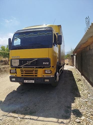 Транспорт: Volvo FH12 380 — бортовой фургон (изотермический/тент-жолтый тип — 3