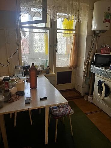 8: 2 комнаты, 66 м², 8 мкр 4 этаж, Старый ремонт — 9