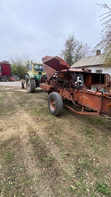 скутеры мопеды: Пресс-подборщик тюковый прицепной + трактор-поезд МТЗ (на фото в — 2