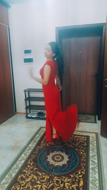 бордовые платья на выпускной: Вечернее платье, Русалка, Длинная модель, С рукавами, Камни, Все размеры — 9