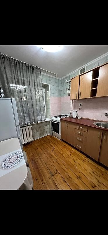Недвижимость: 1 комната, 8 мкр Агентство недвижимости, Только девушкам, от 1 месяца, от 3 месяцев, от 6 месяцев, С мебелью полностью — 6