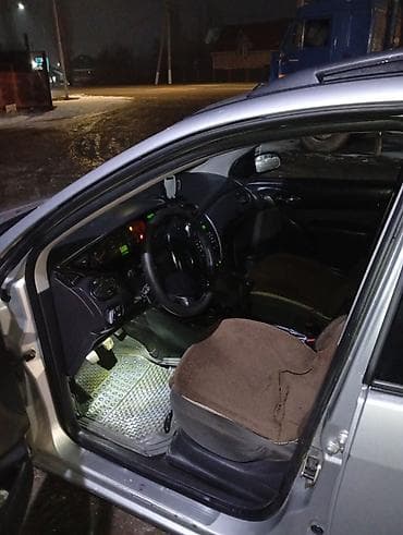 машина ford: Ford Focus: 2003 г., 1.8 л, Механика, Бензин, Универсал — 4