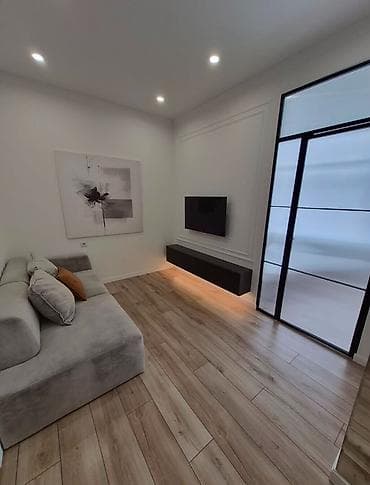 Недвижимость: 2 комнаты, 42 м², Элитка, Южная Магистраль Элитка, 5 этаж, Дизайнерский ремонт — 4