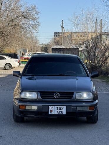 байкал м 1: Volkswagen Vento: 1993 г., 1.8 л, Механика, Бензиновая, Седан — 7