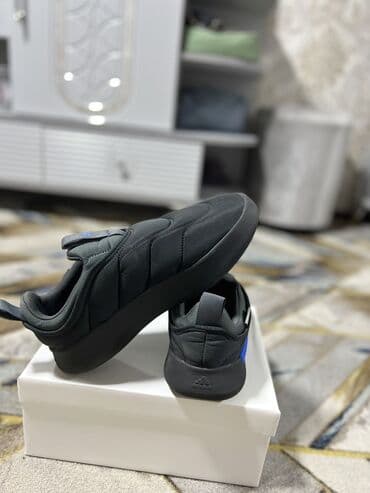 витрина для обувь: Мужские кроссовки, 40.5, Adidas, Новый, цвет - Черный, Бесплатная доставка — 3