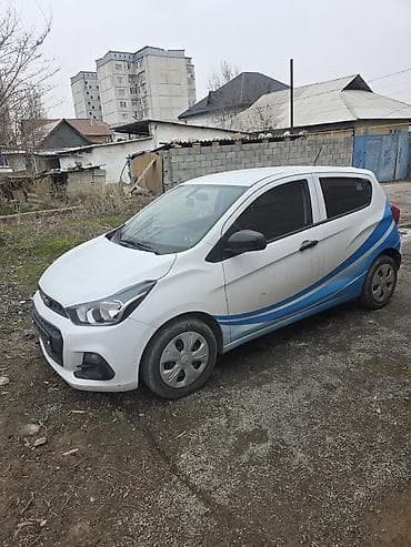 matiz 3: Chevrolet Spark: 2017 г., 1 л, Автомат, Бензин, Хэтчбэк — 5