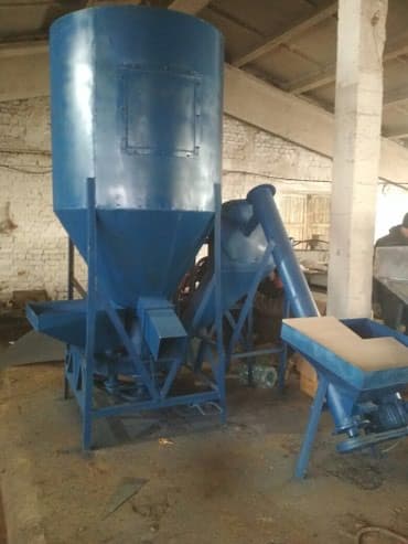 Продаю зерновый дробилка производительность за 40мин тонна