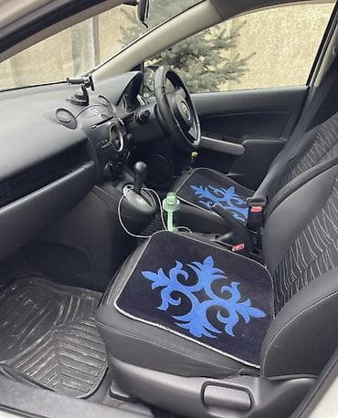 bmw 525 e60: Mazda Demio: 2007 г., 1.3 л, Автомат, Бензин, Хэтчбэк — 9