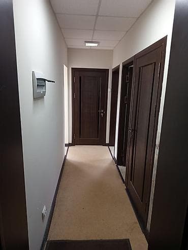 Аренда офисов, 48 м², В жилом комплексе, 1 линия