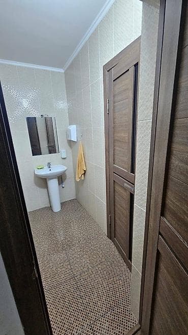 офис на час: Аренда офисов, 135 м², В бизнес центре, С оборудованием, С отдельной кухней, С отдельным входом — 2