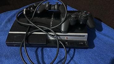 Playstation 3 fat версии прошитый все кабели в наличии два джойстик