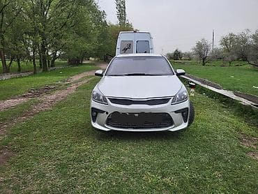 mini cuper: Kia Rio: 2017 г., Автомат, Бензин, Седан — 2