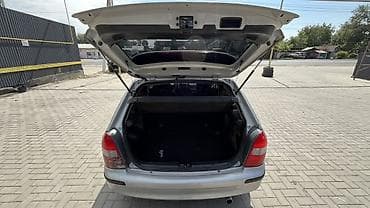 продаю mazda 323: Mazda 323: 2002 г., 1.6 л, Механика, Бензин, Хэтчбэк — 10