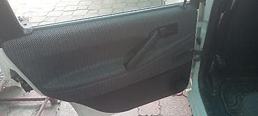 Volkswagen Passat: 1989 г., 1.8 л, Механика, Бензин, Седан — 10