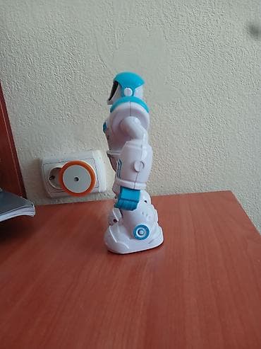 рация игрушка: Игрушечный робот со светом и звуком Всё работает. Музыкальный робот — 3