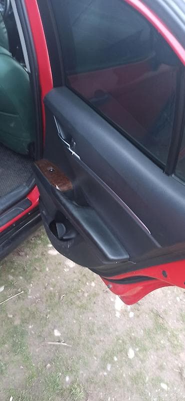 авто крепеж: Toyota Camry: 2019 г., 2.5 л, Автомат, Бензин, Седан — 5