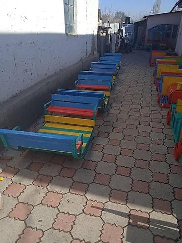 аренда детских колясок: Качеля лодочка. Вместимость от 2 до 6 детей . В наличии . У нас — 2