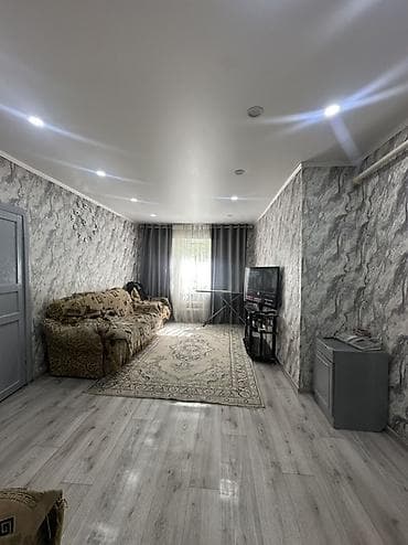 2 bedroom: 📍В центре Сокулука продаётся дом на участке 10 соток. 🏡Дом состоит — 4