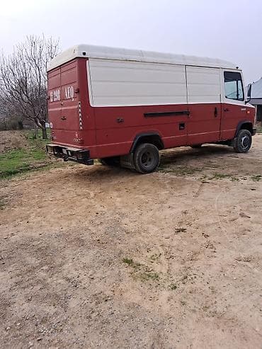 сиденя на спринтер: Легкий грузовик, Mercedes-Benz — 1