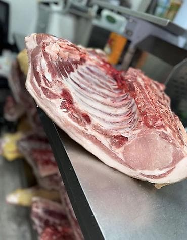 мясо продажа: СВИНИНА

猪肉。家养猪肉，非常美味。每天都有新鲜猪肉供应。

现有以下部位：
	•	后腿肉
	•	前腿肉
	•	猪排和排骨
	•	五 — 2