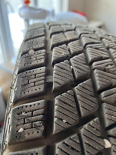 225/70/16 Зима! фирма: KAPSEN Состояние шин 98% месяц ездил! at lalafo.kg 225/70/16 Зима! фирма: KAPSEN Состояние шин 98% месяц ездил!