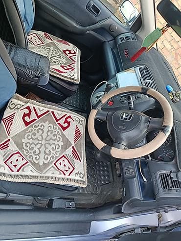 honda hybrid: Honda Civic: 2001 г., 1.5 л, Вариатор, Бензин, Хэтчбэк — 7