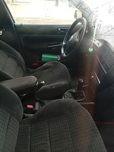 салон гольф 4: Volkswagen Golf: 1998 г., 1.6 л, Механика, Бензин, Хэтчбэк — 5