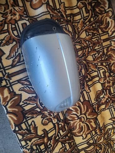 мотор фольсваген: Каптал оң Күзгү Mercedes-Benz — 1