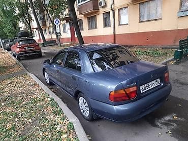 Mitsubishi Carisma: 1998 г., 1.6 л, Механика, Бензин, Седан — 3