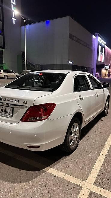 BYD: BYD E5: 2017 г., Автомат, Бензин, Седан — 2