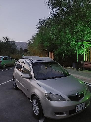 скутер bars: Mazda Demio: 2003 г., Автомат, Бензин, Хэтчбэк — 1